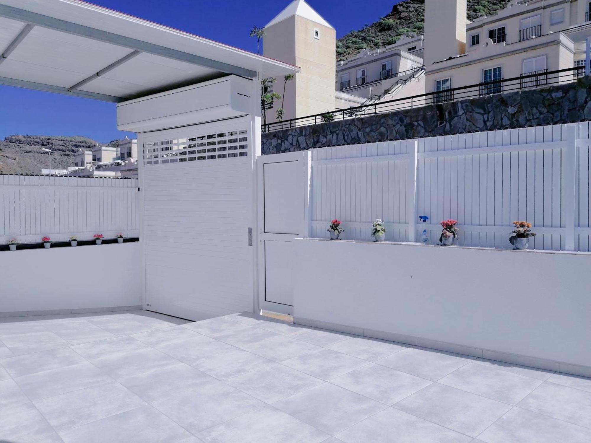 Big Villa Puerto Rico Streetfront With Private Saltwater Jacuzzi Pool, Bbq, Kitchen & 3 Terraces Near Shopping Center Dış mekan fotoğraf