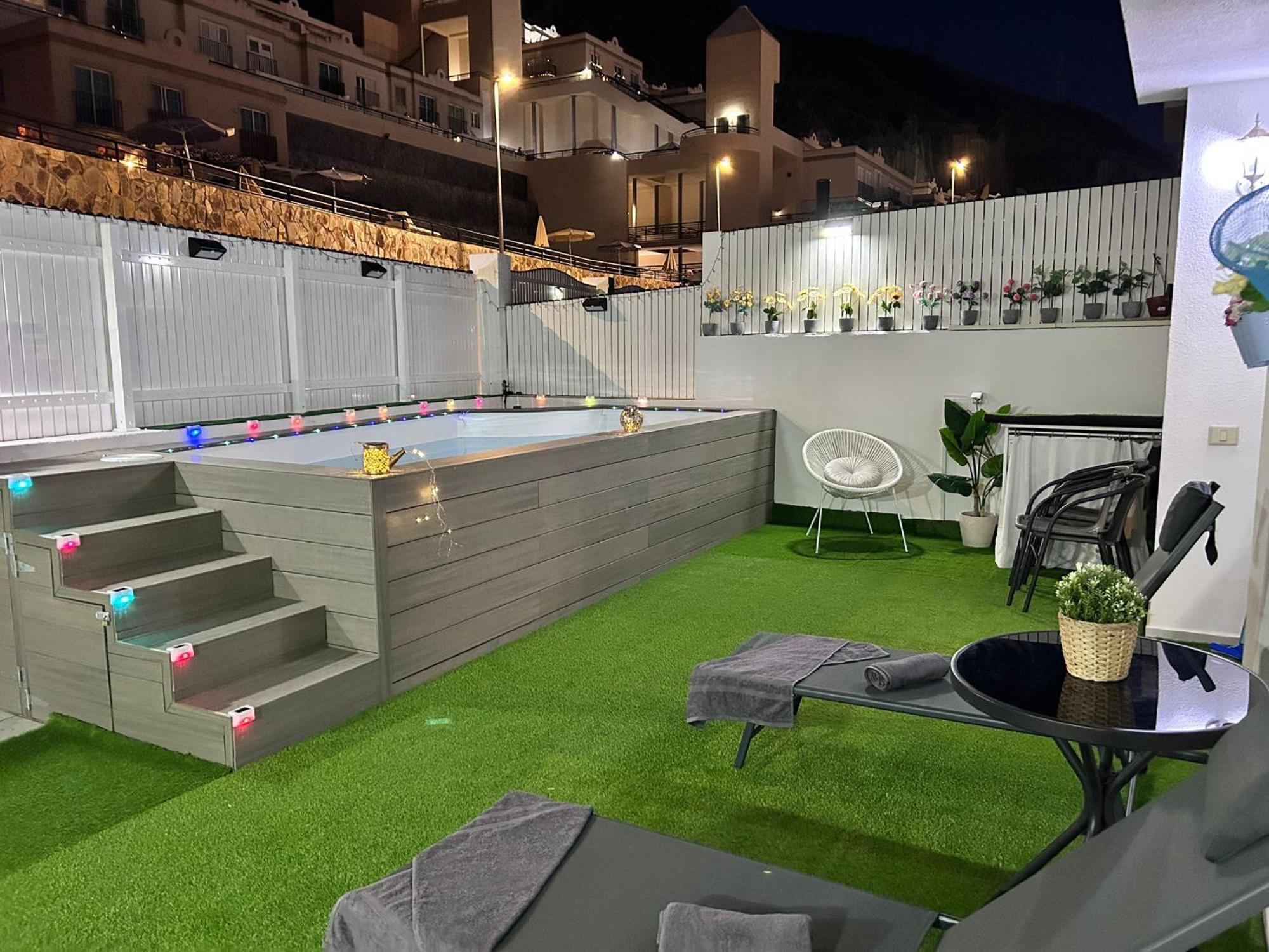 Big Villa Puerto Rico Streetfront With Private Saltwater Jacuzzi Pool, Bbq, Kitchen & 3 Terraces Near Shopping Center Dış mekan fotoğraf