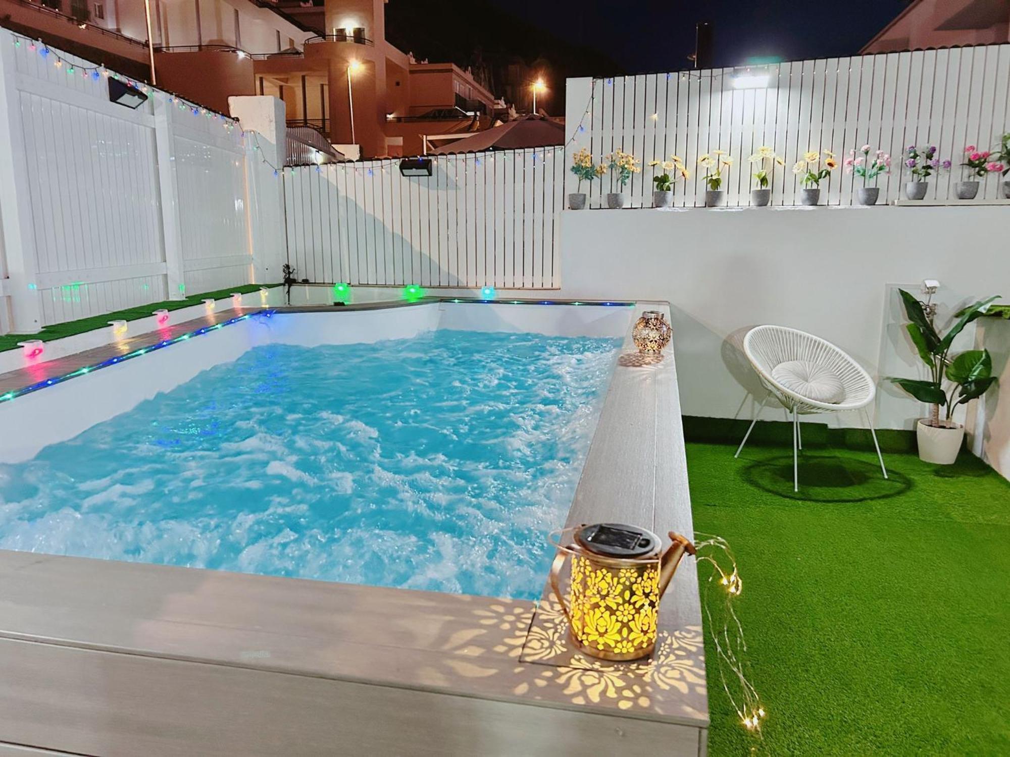 Big Villa Puerto Rico Streetfront With Private Saltwater Jacuzzi Pool, Bbq, Kitchen & 3 Terraces Near Shopping Center Dış mekan fotoğraf